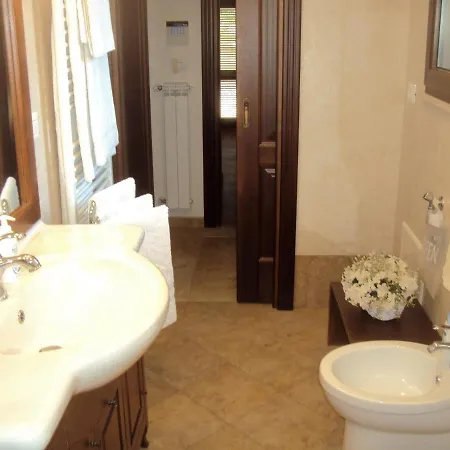 בית נופש Depandance Con Piscina In Vicino Porto Cesareo קופרטינו